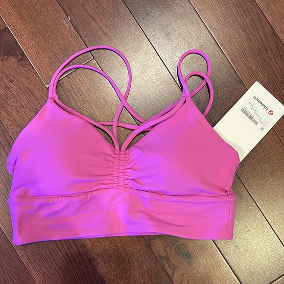 Lululemon Nulu Strappy V-Neck Yoga Bra - Picture 5 of 8